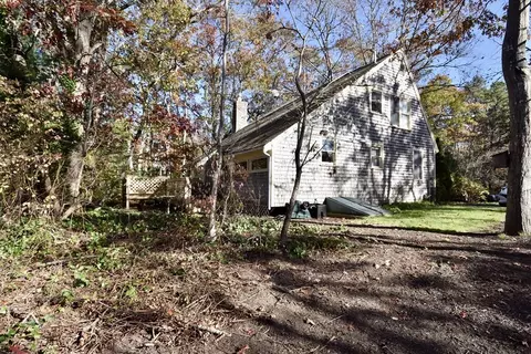 11 Jonas Dr, Mashpee, MA 02649 photo 4