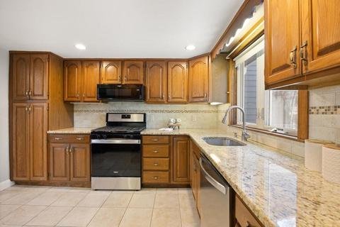 25 Brown St, Maynard, MA 01754 photo 13