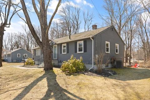 25 Brown St, Maynard, MA 01754 photo 3