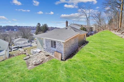 37 Chilmark St, Worcester, MA 01604 photo 4