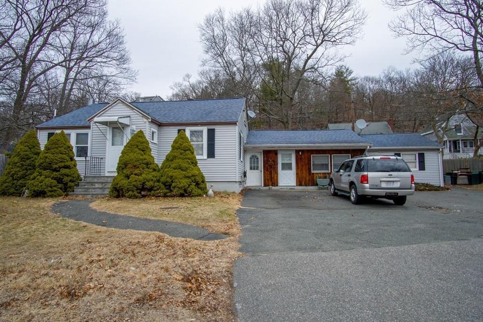 82 Hamilton St, Saugus, MA 01906 26 Photos MLS 73090233 Movoto
