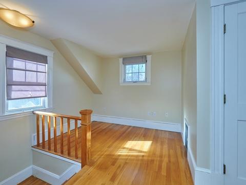 38 Endicott Rd, Stoneham, MA 02180 photo 17
