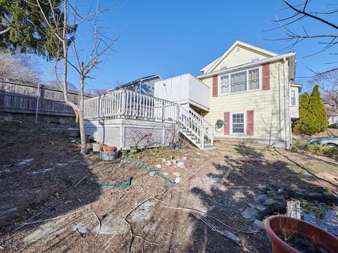 38 Endicott Rd, Stoneham, MA 02180 photo 3