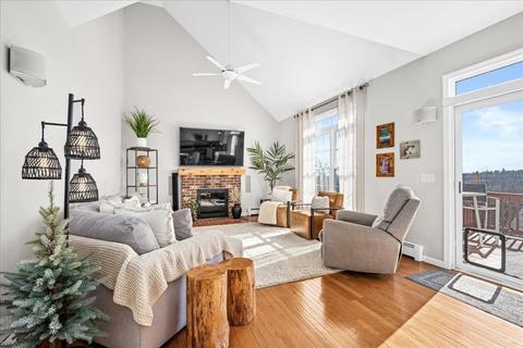 2 Quaker Rd, Worcester, MA 01602 photo 8