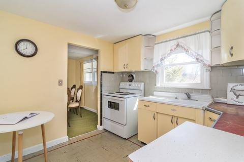 2 Waring Rd, Natick, MA 01760 photo 8