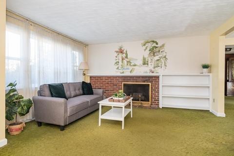 2 Waring Rd, Natick, MA 01760 photo 3