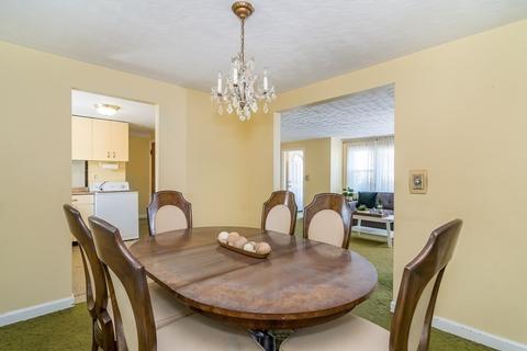 2 Waring Rd, Natick, MA 01760 photo 6