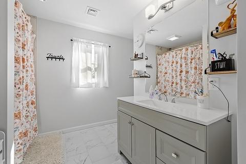 36 Pine St, Dudley, MA 01571 photo 13