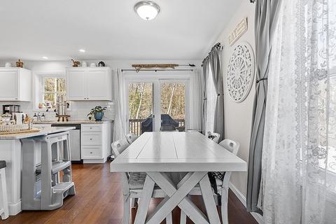 36 Pine St, Dudley, MA 01571 photo 7