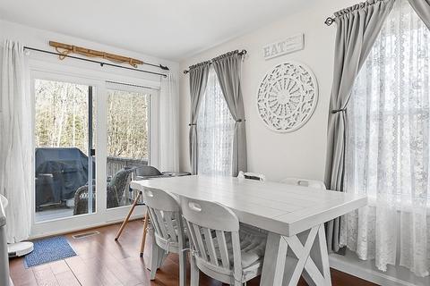 36 Pine St, Dudley, MA 01571 photo 6