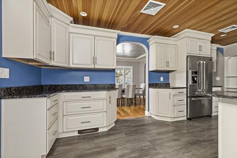 5 Sandra Ln, Reading, MA 01867 photo 7