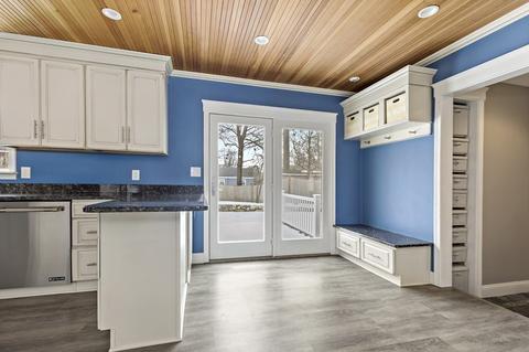 5 Sandra Ln, Reading, MA 01867 photo 9