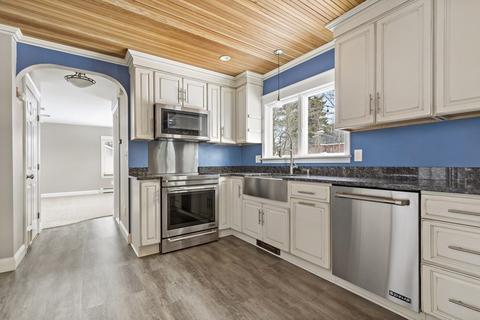 5 Sandra Ln, Reading, MA 01867 photo 5