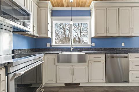 5 Sandra Ln, Reading, MA 01867 photo 10