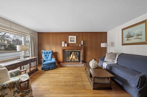 927 Main St, Reading, MA 01867 photo 8