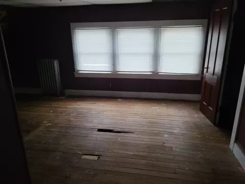 1103 Worcester St, Springfield, MA 01151 photo 21