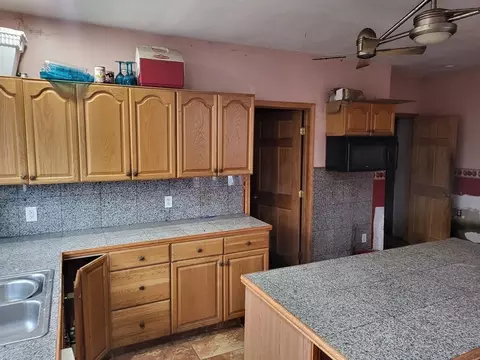 1103 Worcester St, Springfield, MA 01151 photo 11
