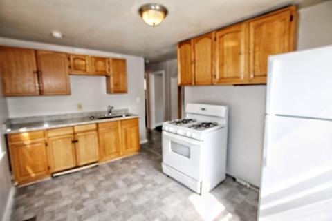 91 Endicott St, Worcester, MA 01610 photo 3