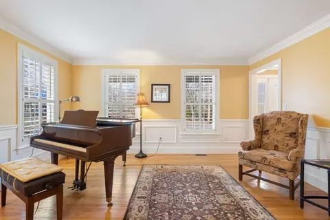 12 Alfreton Rd, Needham, MA 02494 photo 5