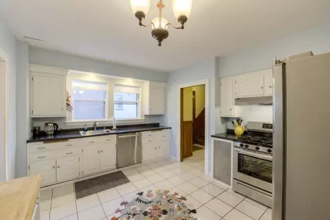 11 Saint Elmo Rd, Worcester, MA 01602 photo 13