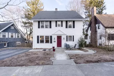 11 Saint Elmo Rd, Worcester, MA 01602 photo 1