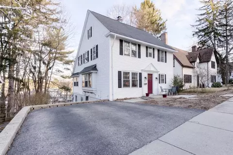 11 Saint Elmo Rd, Worcester, MA 01602 photo 2