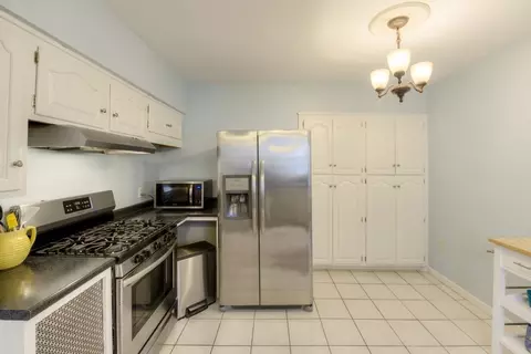 11 Saint Elmo Rd, Worcester, MA 01602 photo 12