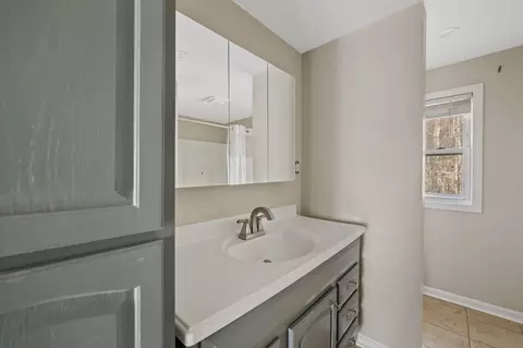 409 County Rd, Hanson, MA 02341 photo 11