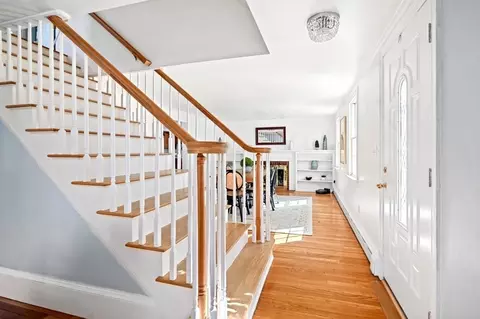 11 Gardner, Hingham, MA 02043 photo 3