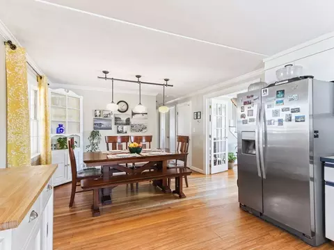 67 Bond St, Needham, MA 02492 photo 2