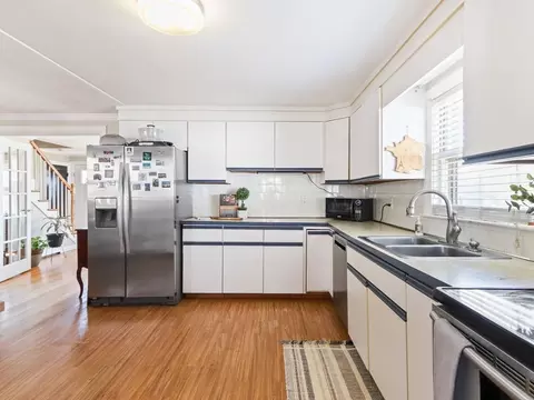 67 Bond St, Needham, MA 02492 photo 4