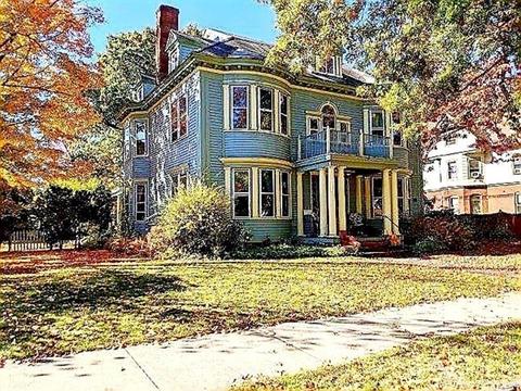 40 Ingersoll Grv, Springfield, MA 01109