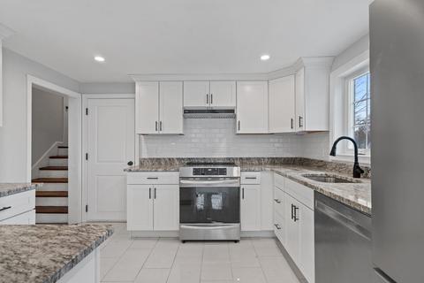 314 West St, Reading, MA 01867 photo 4