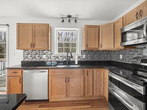 291 Brookside Dr, Gardner, MA 01440 photo 5