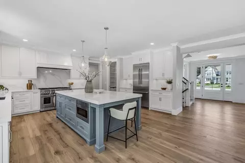 19 Willow Cir, Mashpee, MA 02649 photo 6