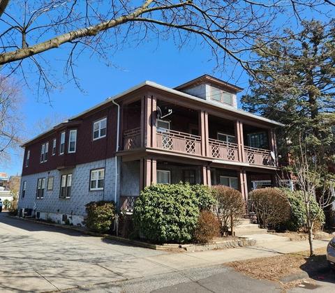 16 Adams St, Chicopee, MA 01013 photo 1