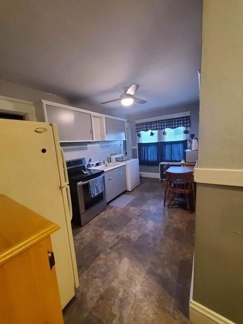 16 Adams St, Chicopee, MA 01013 photo 14