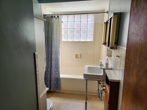 16 Adams St, Chicopee, MA 01013 photo 7