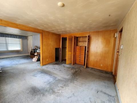 16 Adams St, Chicopee, MA 01013 photo 5