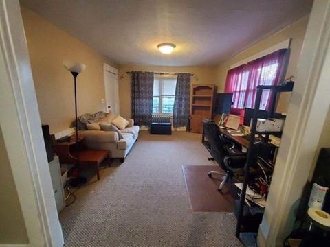 16 Adams St, Chicopee, MA 01013 photo 17