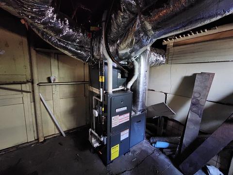 16 Adams St, Chicopee, MA 01013 photo 36