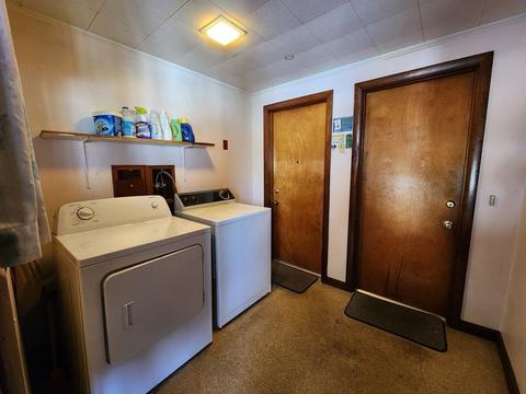 16 Adams St, Chicopee, MA 01013 photo 12
