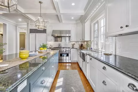 72 Stonecrest Dr, Needham, MA 02492 photo 8