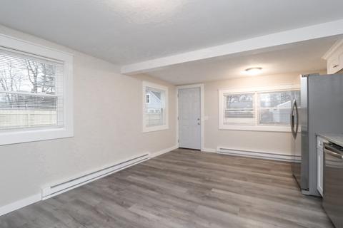 40 Vincent St, Springfield, MA 01129 photo 13
