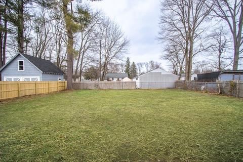 40 Vincent St, Springfield, MA 01129 photo 32