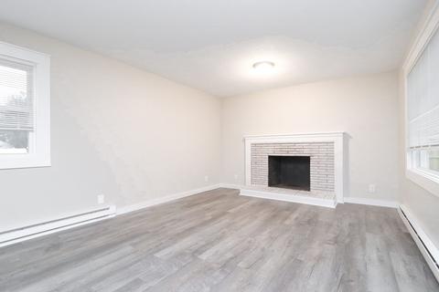 40 Vincent St, Springfield, MA 01129 photo 4