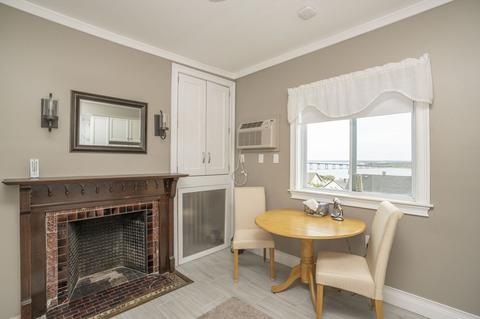 444 June St, Fall River, MA 02720 photo 22