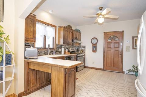 444 June St, Fall River, MA 02720 photo 18