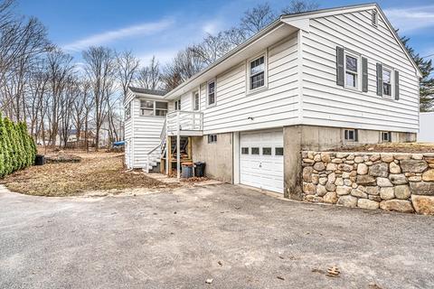 14 Deane St, Maynard, MA 01754 photo 3
