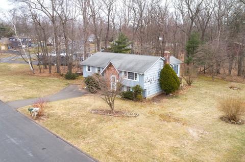 33 Maplewood Dr, Ellington, CT 06029 photo 38